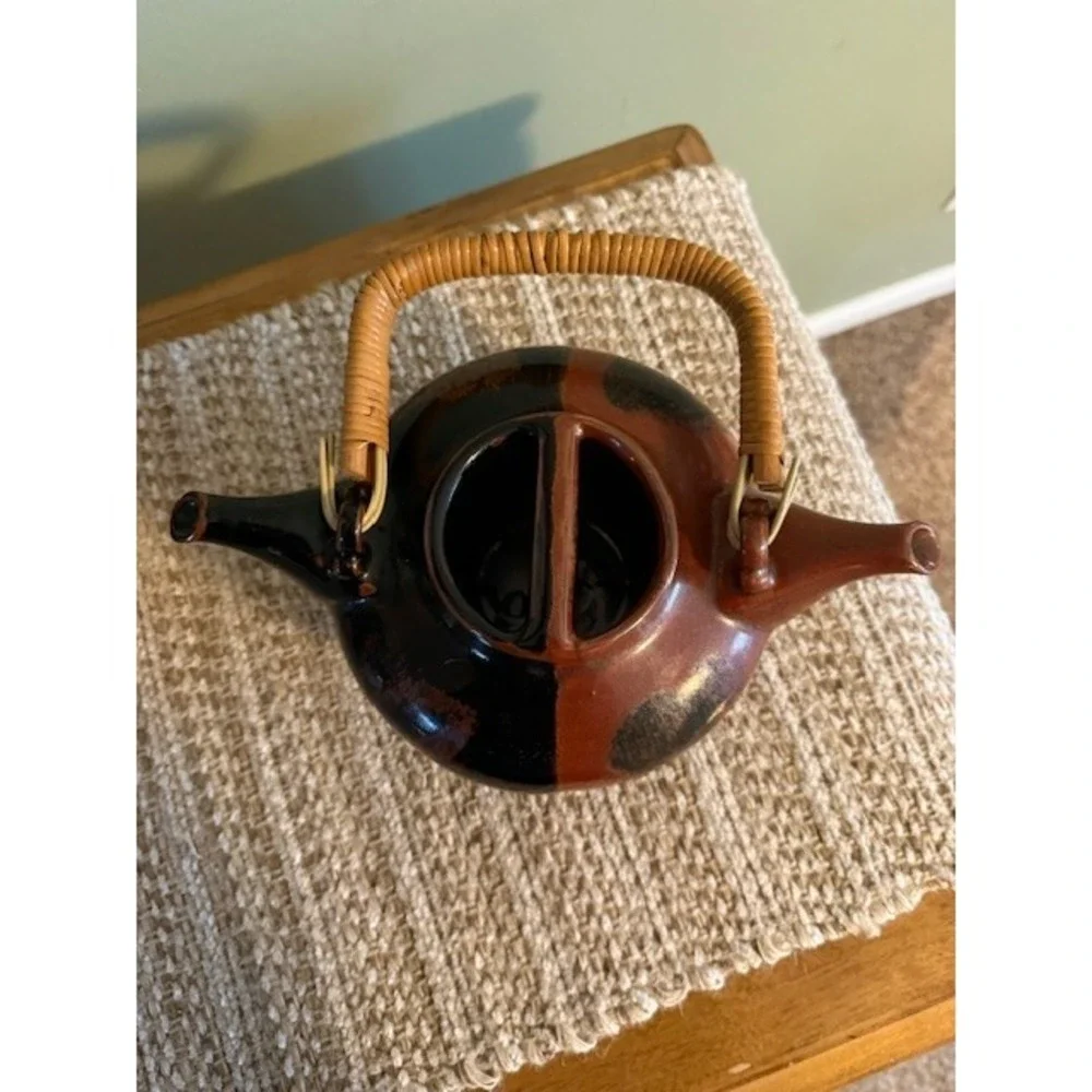 Takahashi Tea Pot Pottery Black/Brick Red Tip Dual Spout Straw Handle